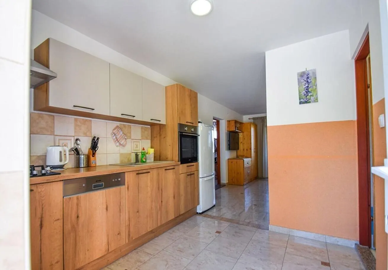 Apartments Lidija Banjol 0*,  Croatia