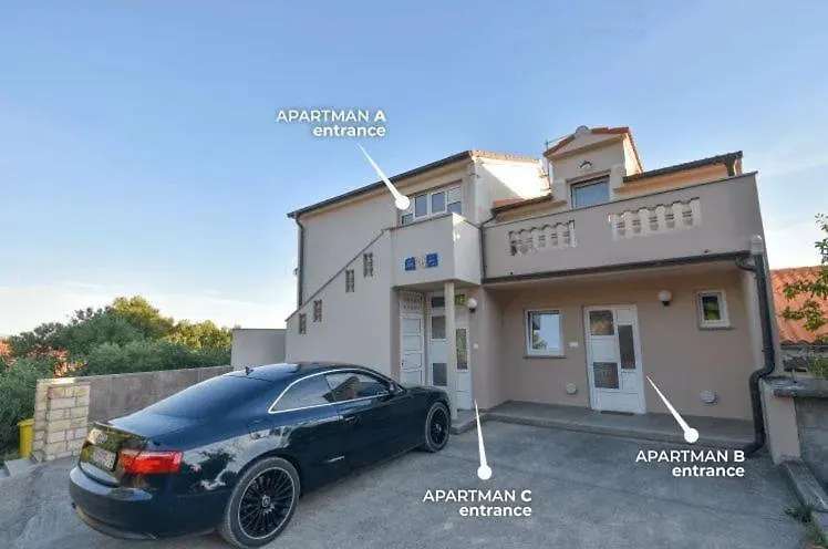 Apartments Lidija Banjol