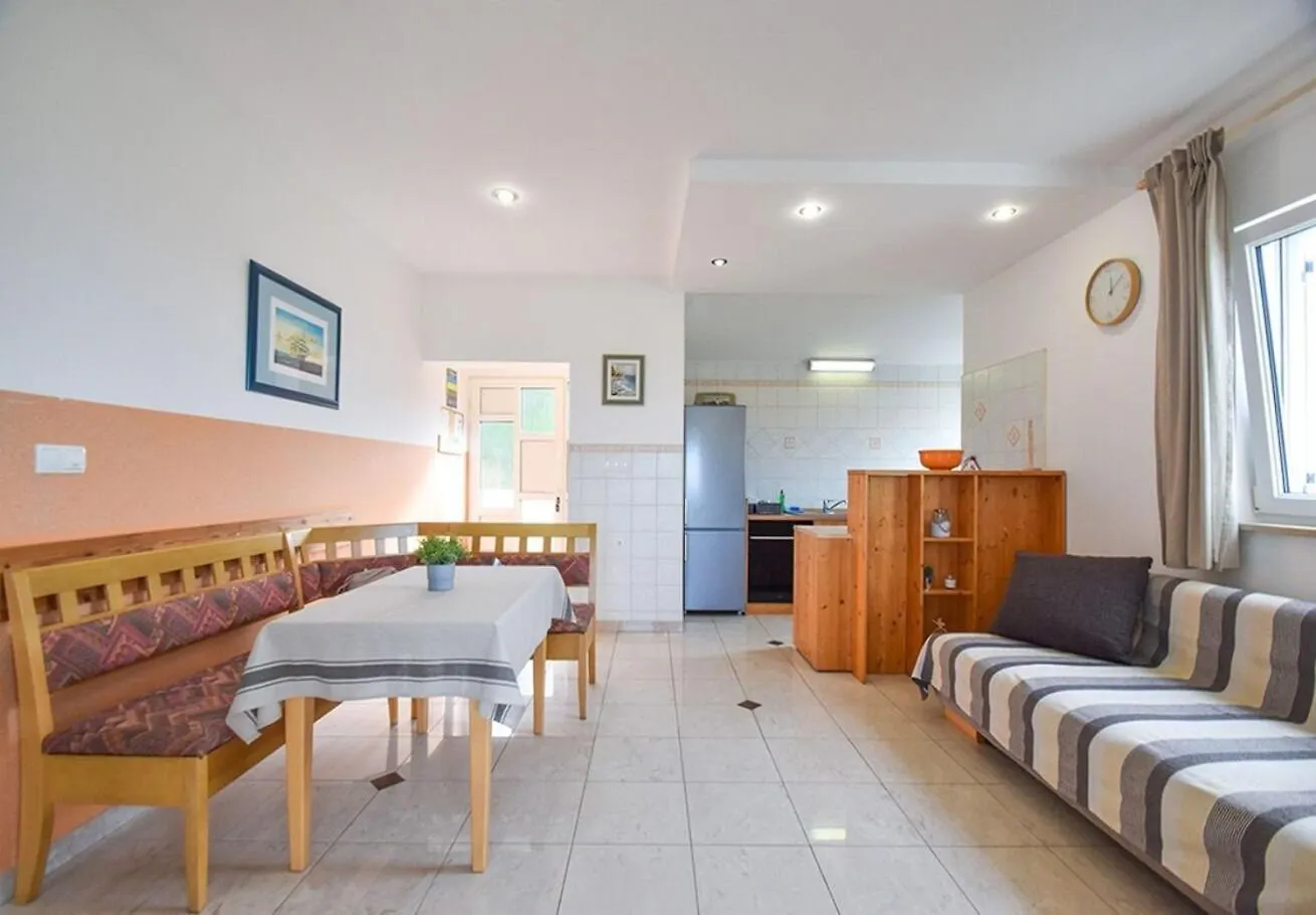 Apartments Lidija Banjol Croatia