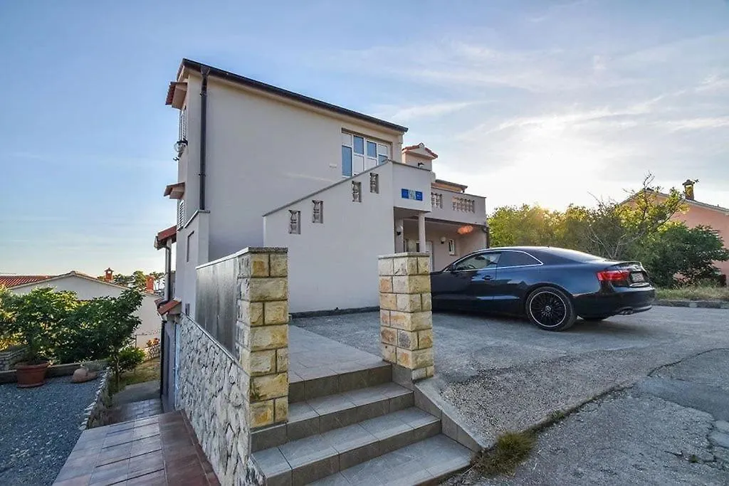 Apartments Lidija Banjol