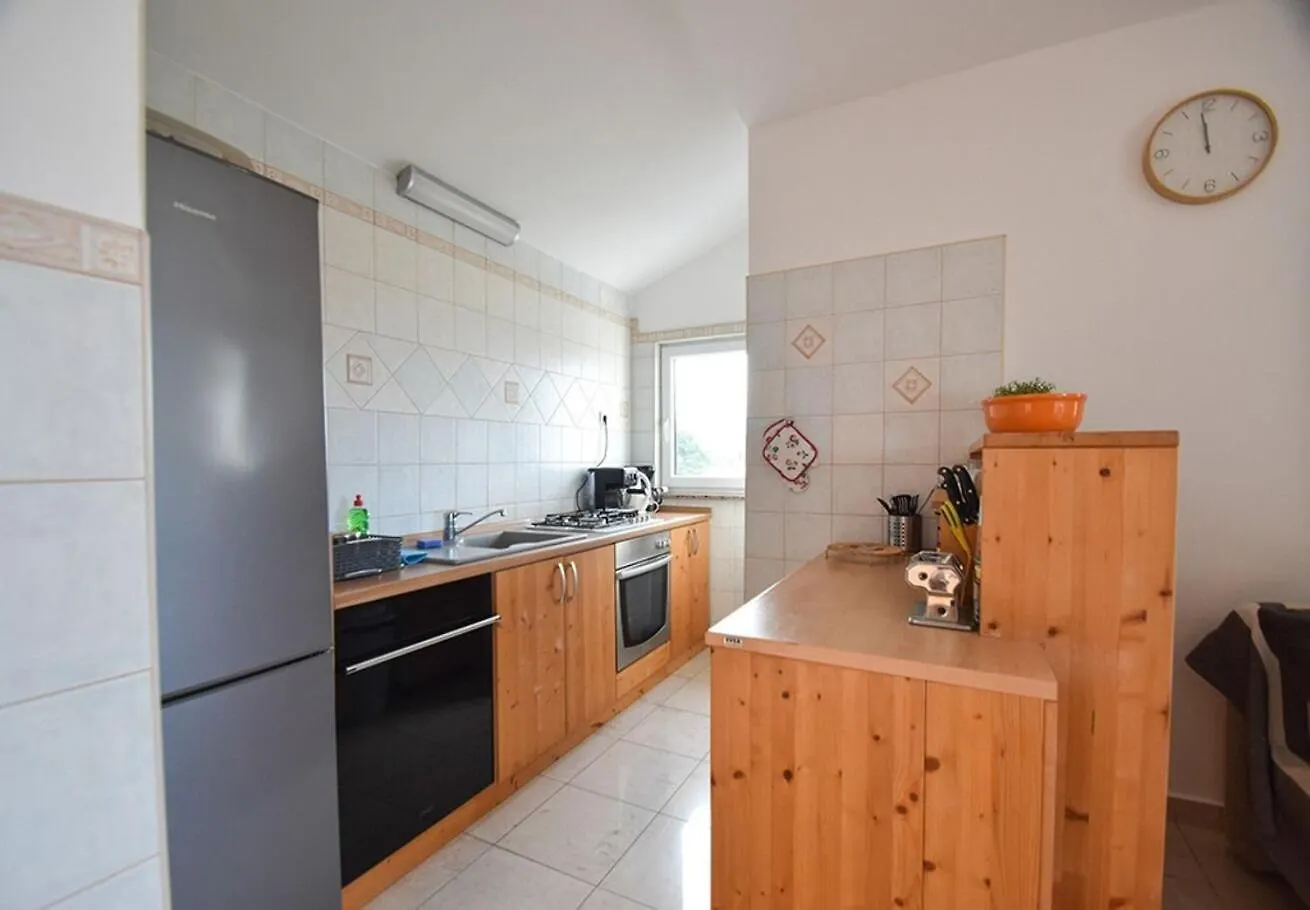 Apartments Lidija Banjol Croatia