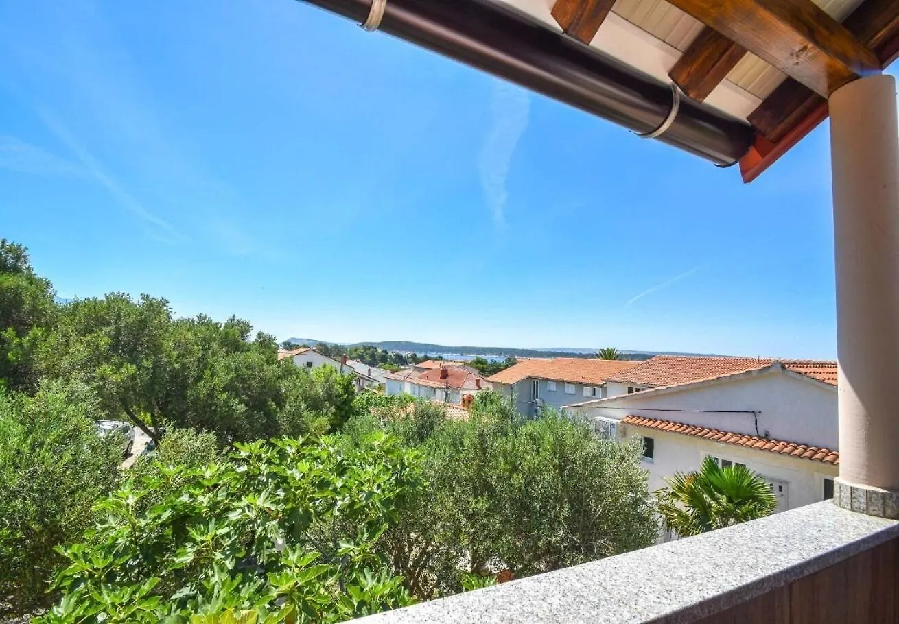 Apartments Lidija Banjol