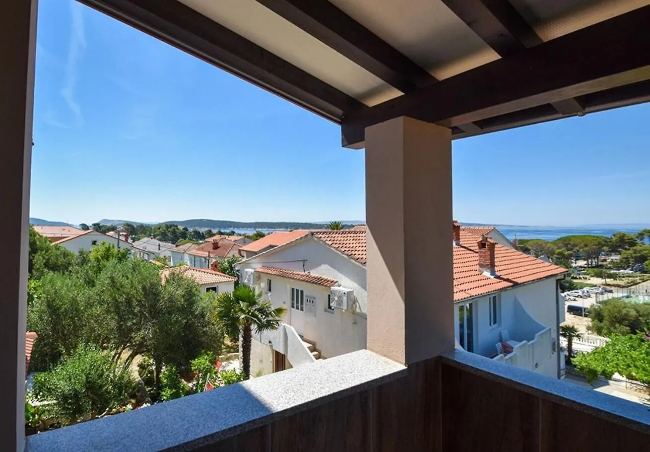 Apartments Lidija Banjol 0*,