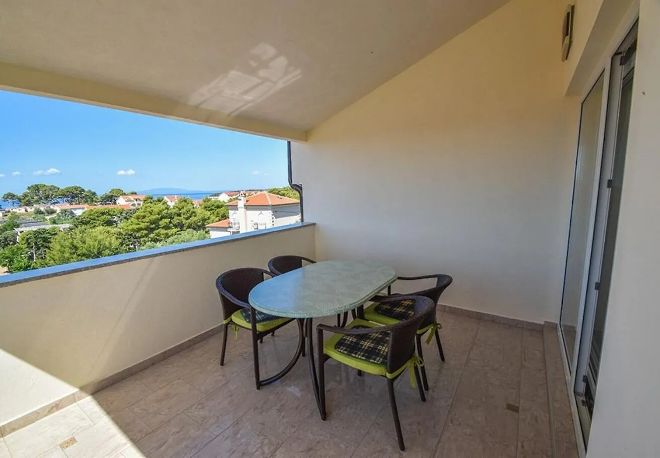 Apartments Lidija Banjol
