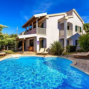  Apartman Rab